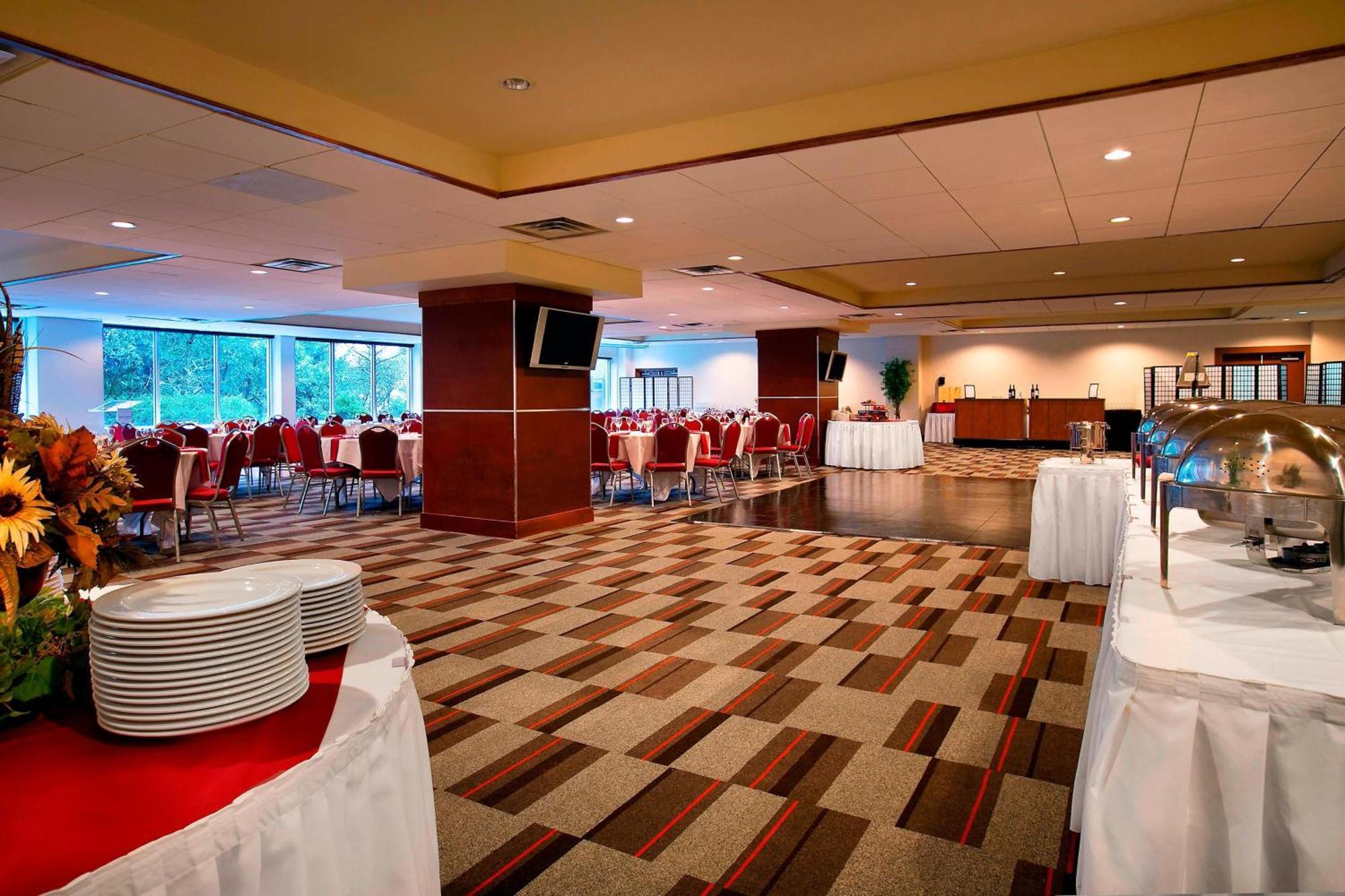Four Points By Sheraton Victoria Gateway Langford Esterno foto